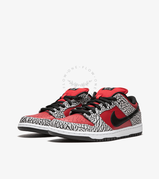 Nike Supreme SB Dunk Low Red Cement