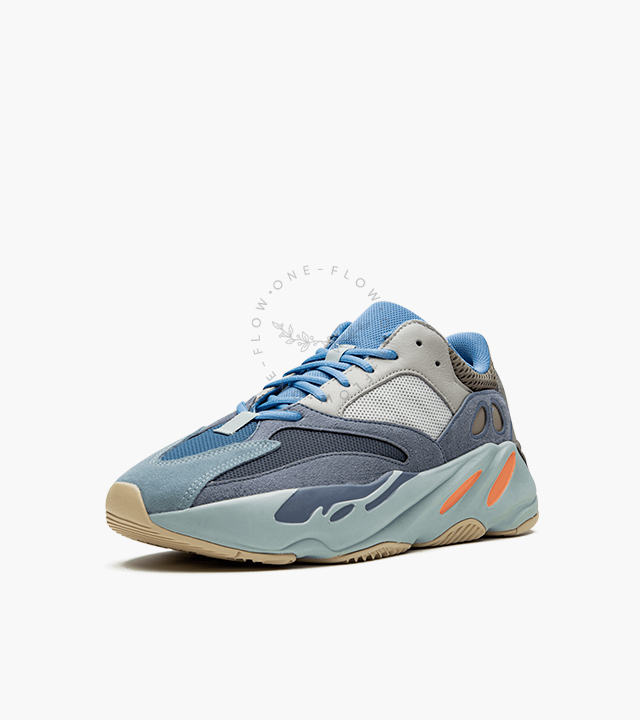 YEEZY-Boost-700-Carbon-Blue_3